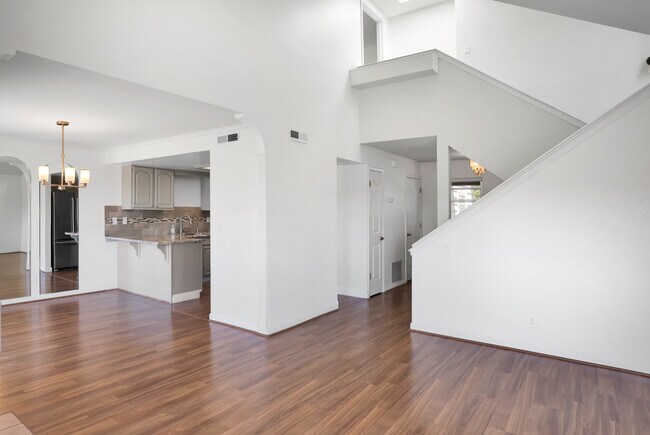 Foto del edificio - 813 Isbel Ct