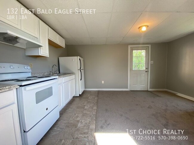 Foto del edificio - 132 E Bald Eagle St