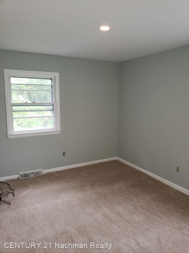 Building Photo - 4 br, 2 bath House - 9 Westphal Drive