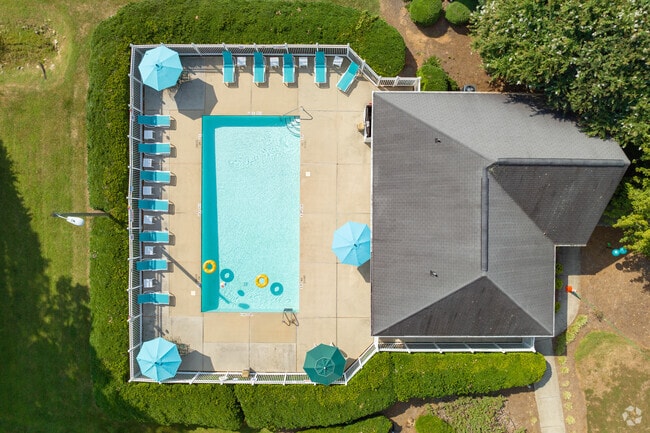 Pool - Carolina Oaks