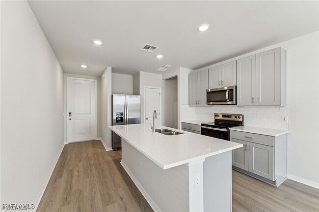 Building Photo - 44421 Diamond Trl