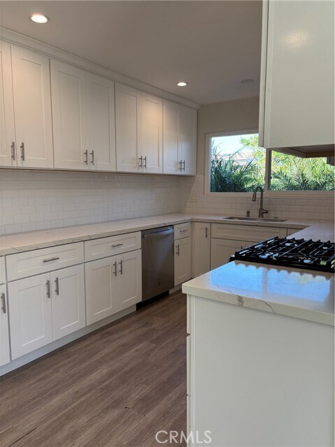 Foto del edificio - 136 N Lohrum Ln