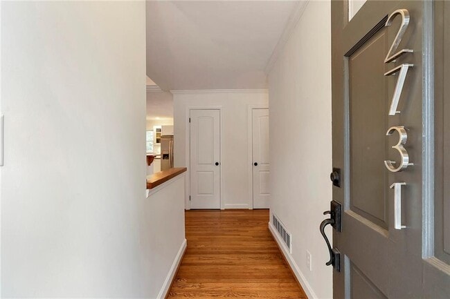 Foto del edificio - 2731 Pioneer Ct