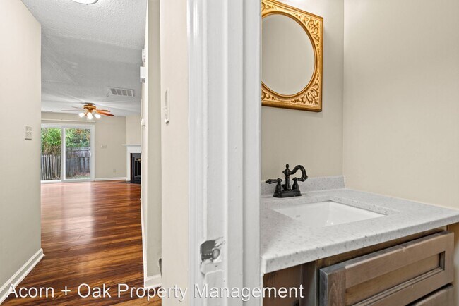 Foto del edificio - 2 br, 1.5 bath House - 1509 CLERMONT RD  T-25