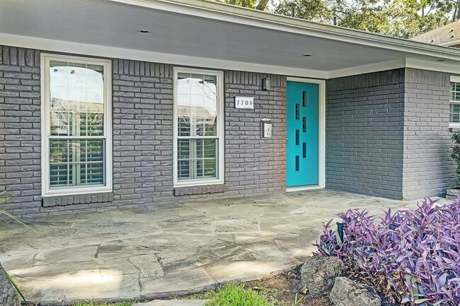 Foto del edificio - 7206 Shavelson St