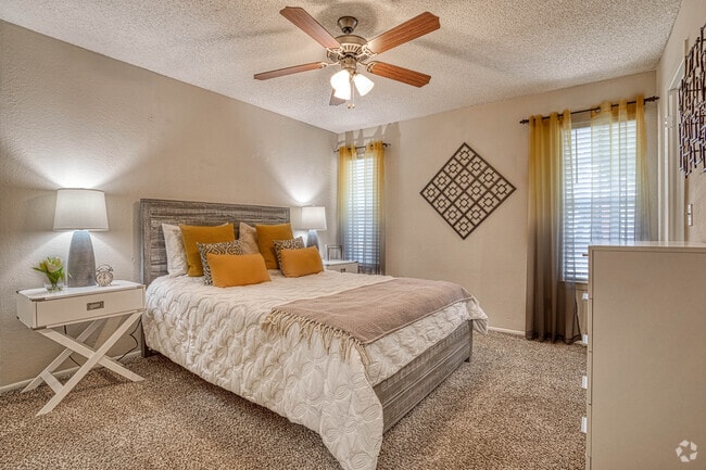 1BR, 1BA - 608 SF - Timberlake