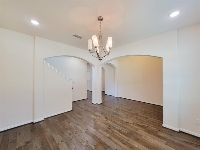 Building Photo - 26522 Yukon Straight Dr