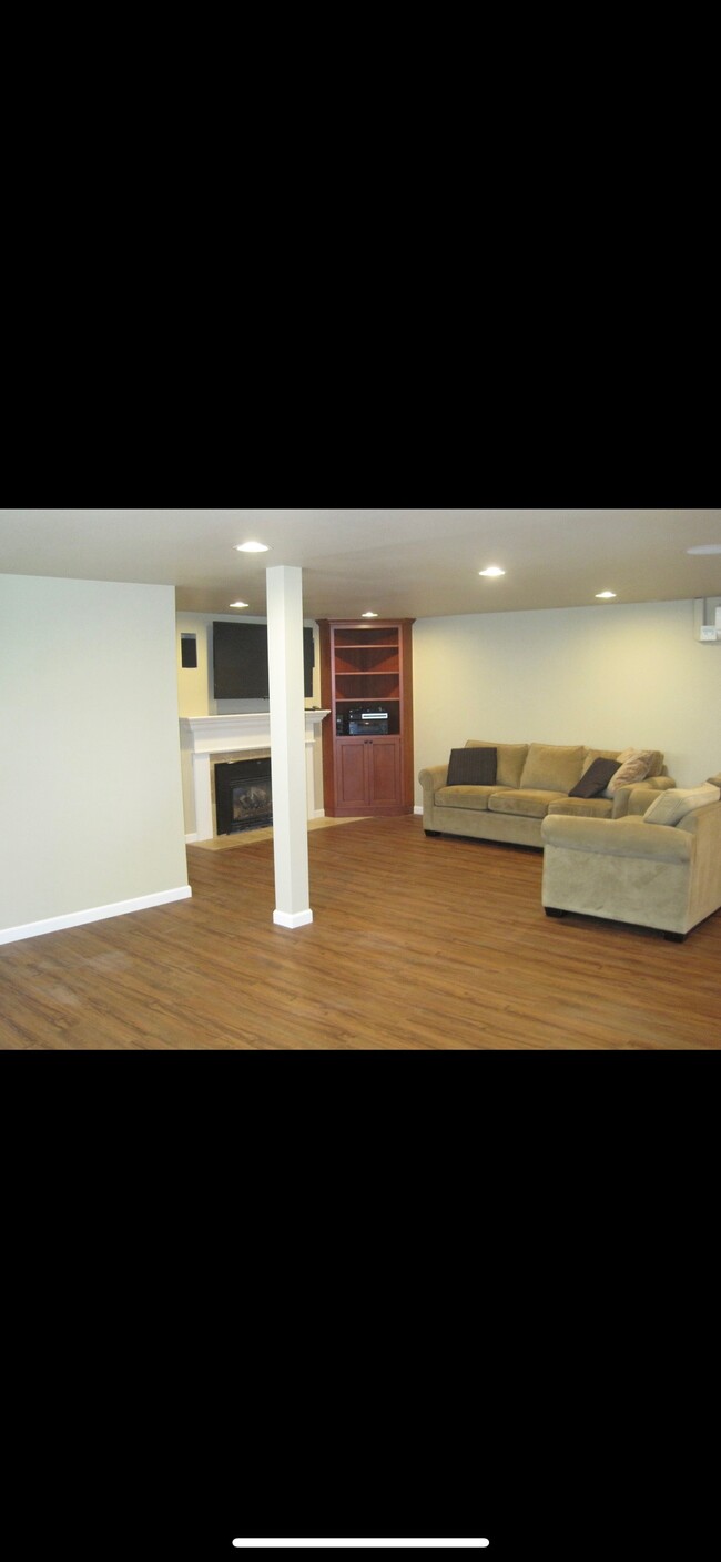 Living room - 20010 Marine View Dr SW