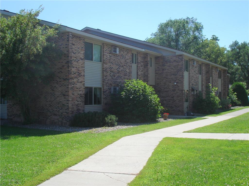 Primary Photo - 1320 Black Oak Ave