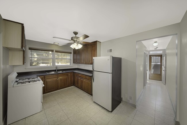 Building Photo - 8237 Kilpatrick Ave