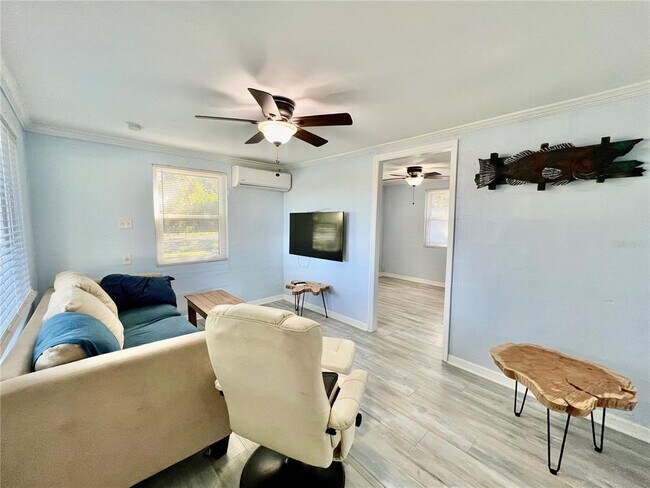 Foto del edificio - 102 19th Ave NW