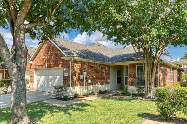 Building Photo - Townhome in Parker Estates!! READY for move in early June