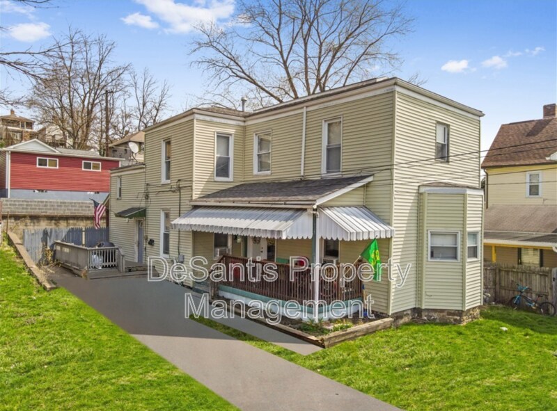 Primary Photo - 1317 6th Ave