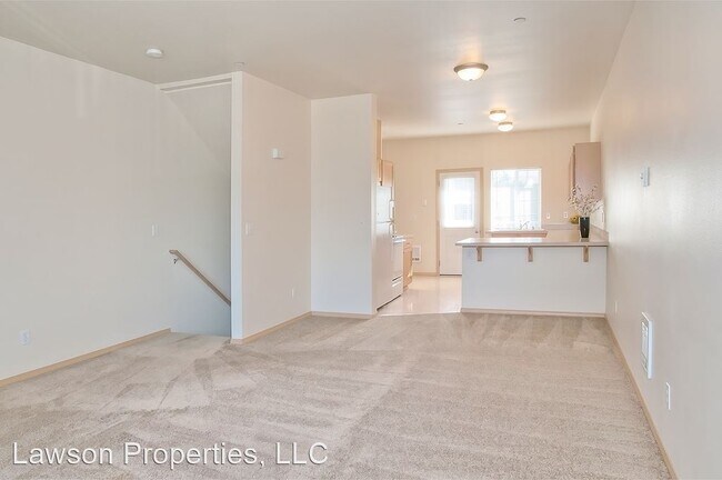 Building Photo - 3401 S 43rd St