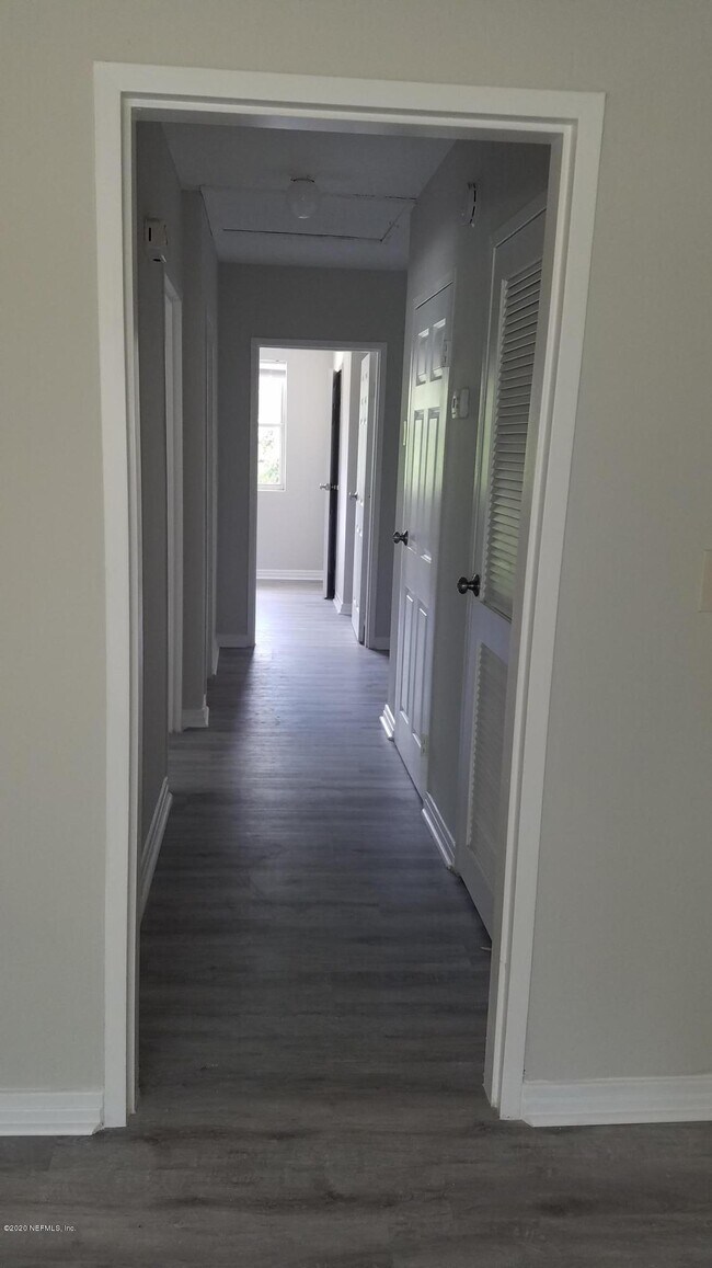 Foto del edificio - 3411 Hendricks Ave
