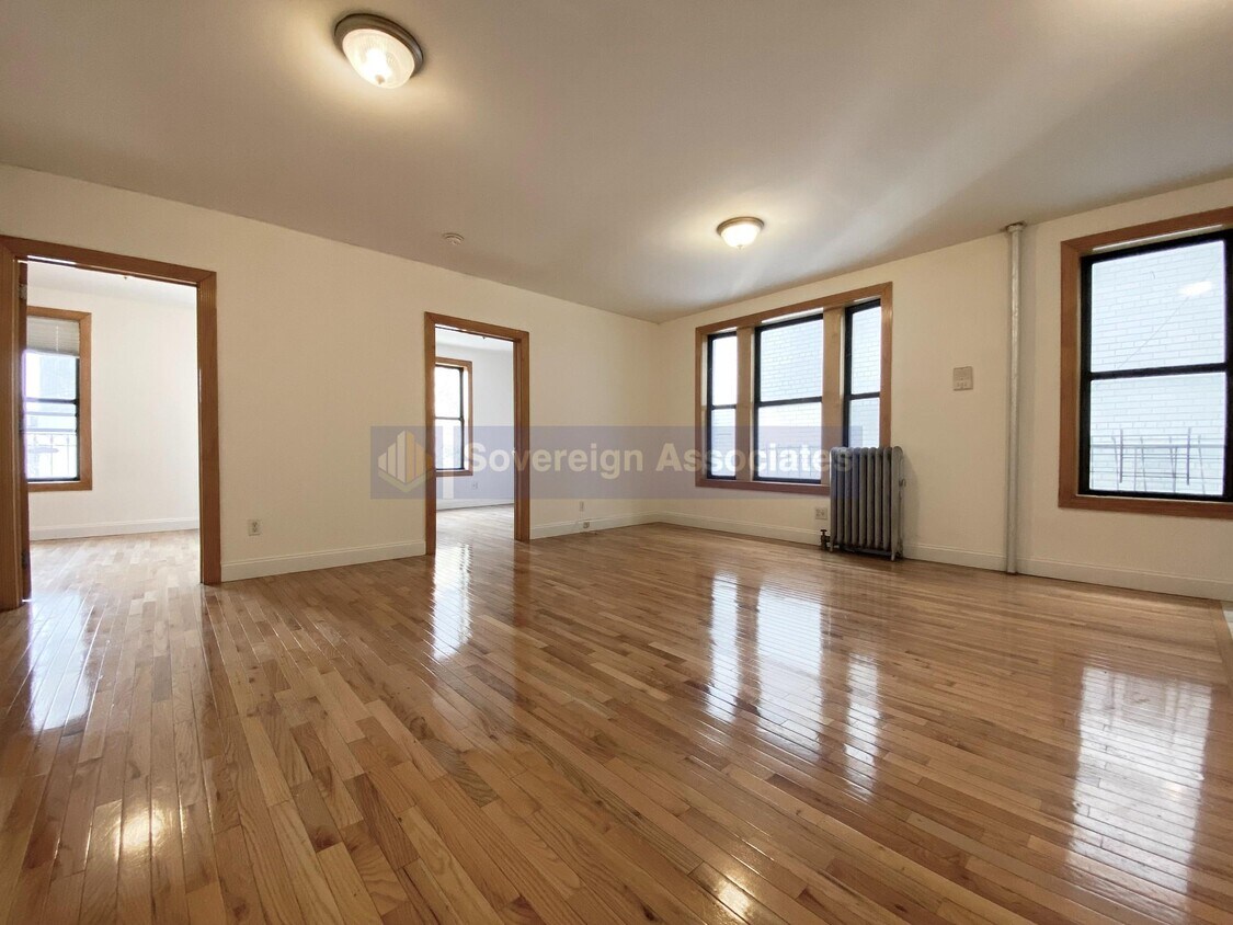 Primary Photo - 555 West 160th Street