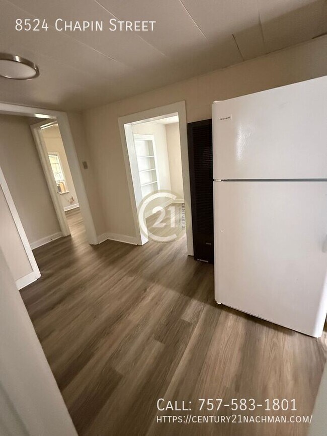 Foto del edificio - 8524 Chapin St