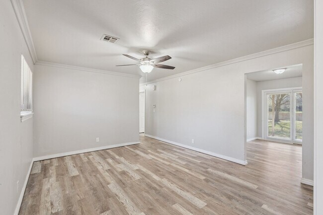 Foto del edificio - 3 bed, 1 bath home in Midwest city,Ok