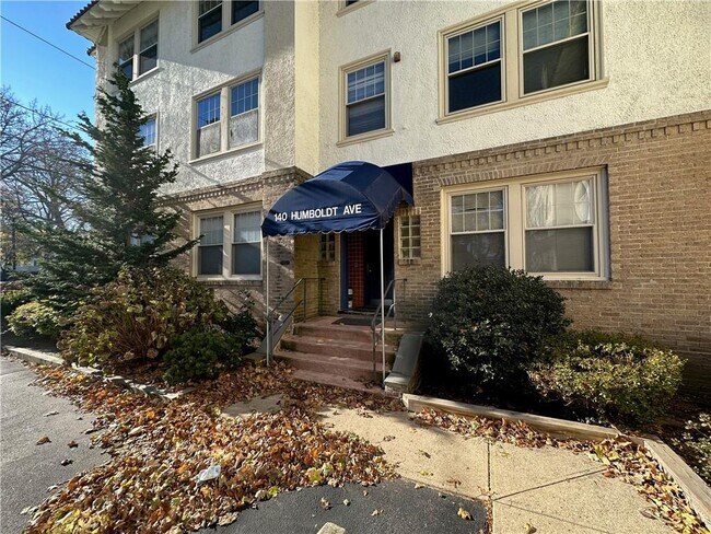 Building Photo - 140 Humboldt Ave