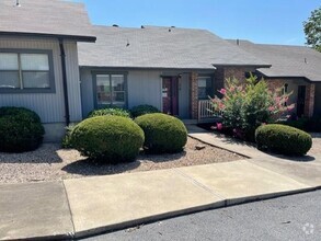 Building Photo - 3 Canova Ln