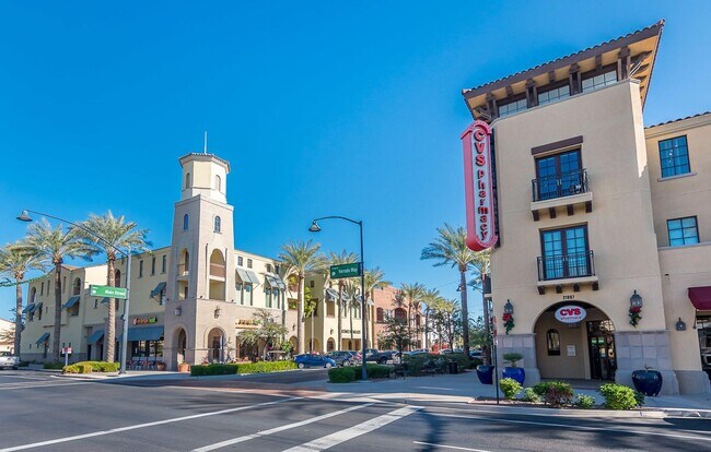 Foto del edificio - Home in Litchfield Park at Canyon Views! 5...