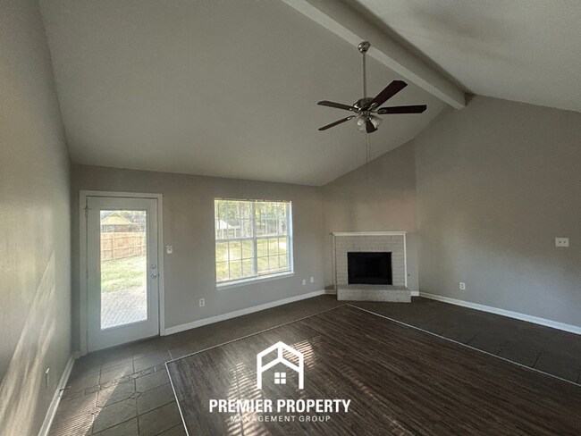 Foto del edificio - 4049 Powder Mill Cove