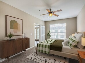 Building Photo - 2303 Louisiana St Building Photo - 2303 Louisiana St