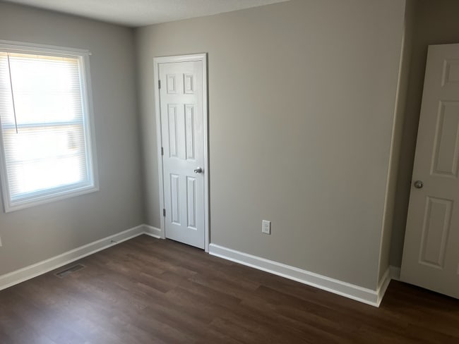 Foto del edificio - 5321 Watering Pond Rd
