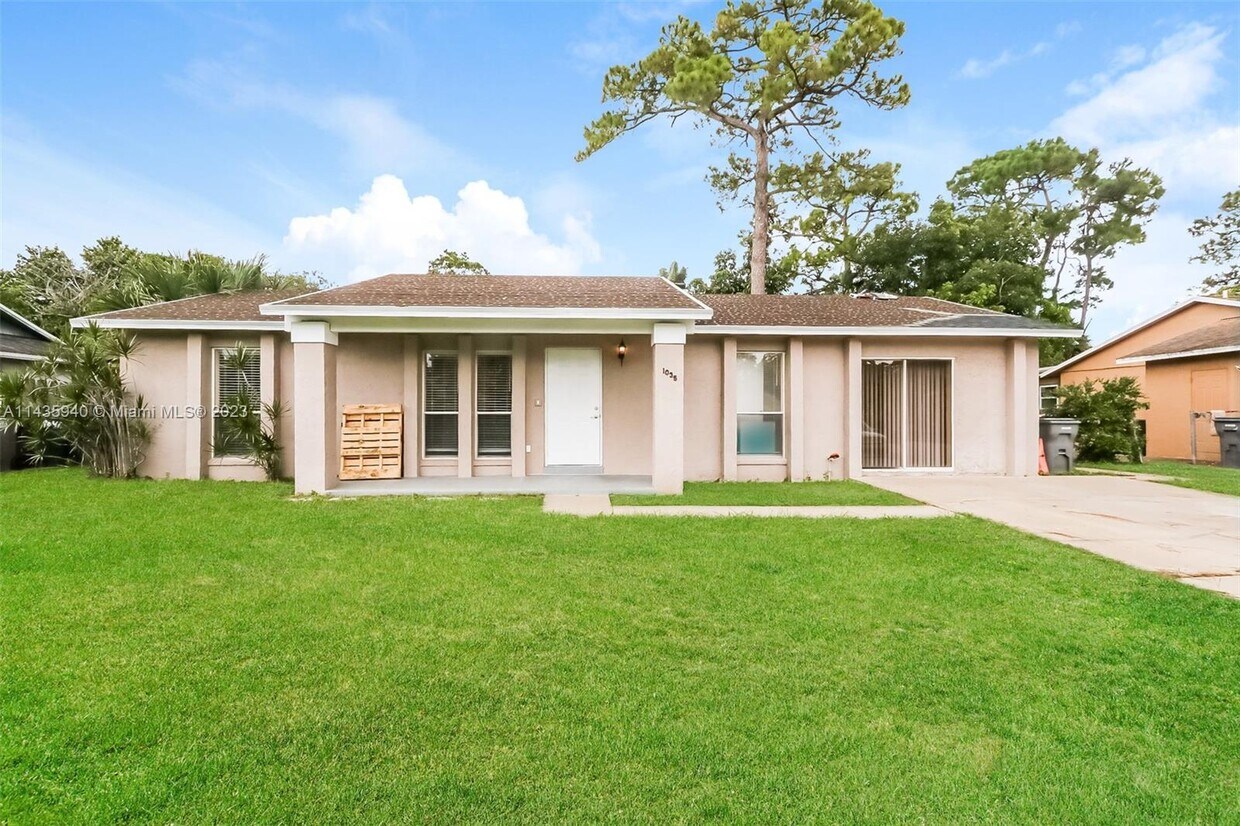 1035 Cameo Cir, West Palm Beach, FL 33417 House Rental in West Palm