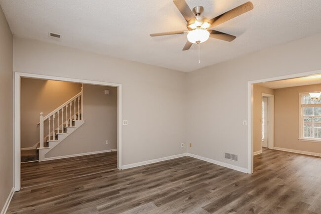Building Photo - 4834 Diggers Way