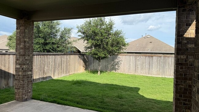 Foto del edificio - 16018 Muster Oak Dr