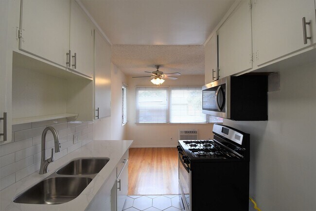 Foto del edificio - 5915 Fair Ave