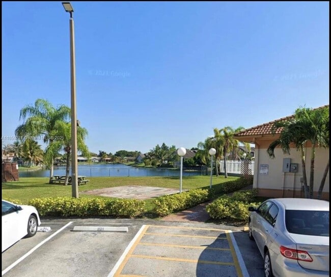 Foto del edificio - 14907 SW 80th St