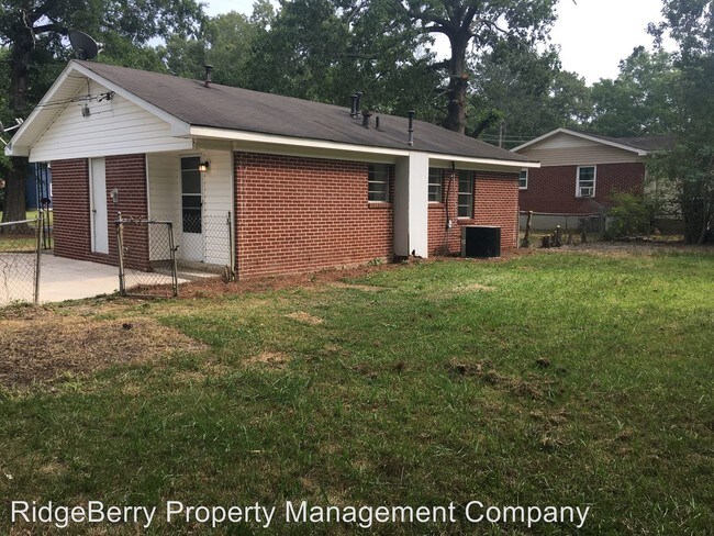 Building Photo - 2 br, 1 bath House - 127 Malone Dr.