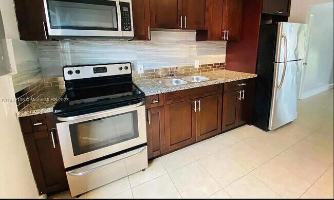 Foto del edificio - 1467 NW 53rd St