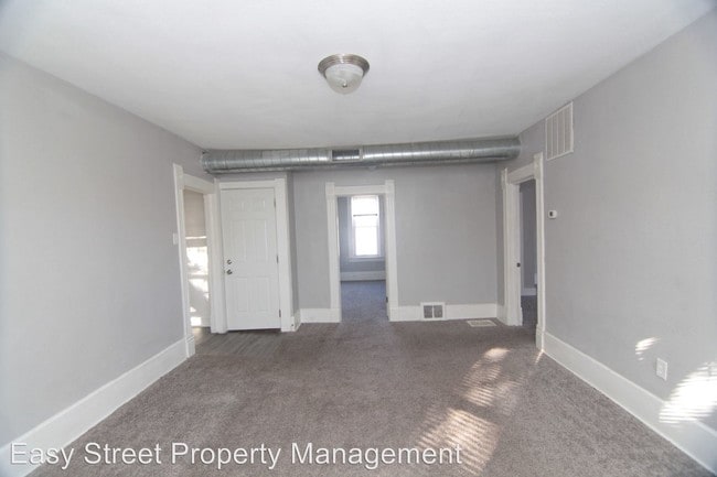 Building Photo - 604 Fillmore St
