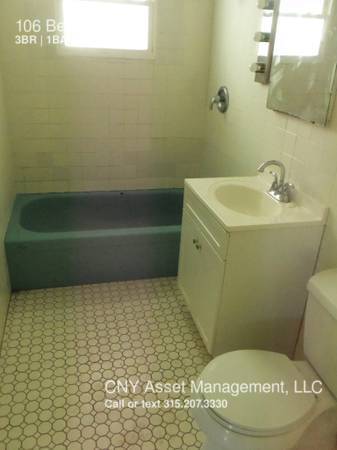 Building Photo - 106 Bellaire Pl