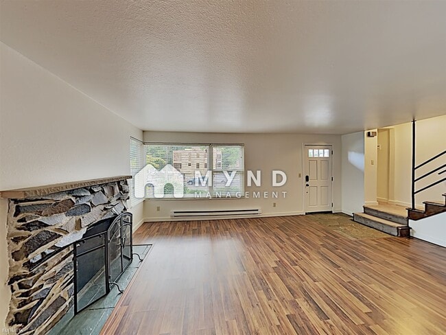 Building Photo - 3 br, 1.5 bath House - 14018 Greenwood Ave N