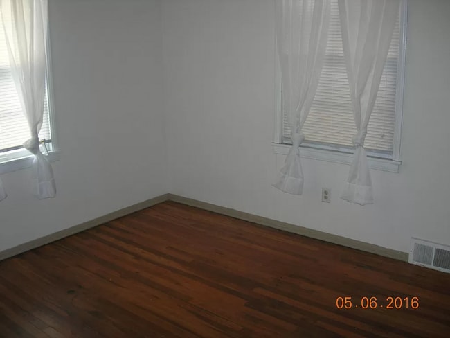 Building Photo - 522 Charlotte Dr