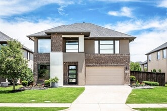 Building Photo - 2468 Electra Dr