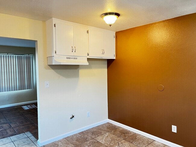 Building Photo - 21917 Dracaea Ave