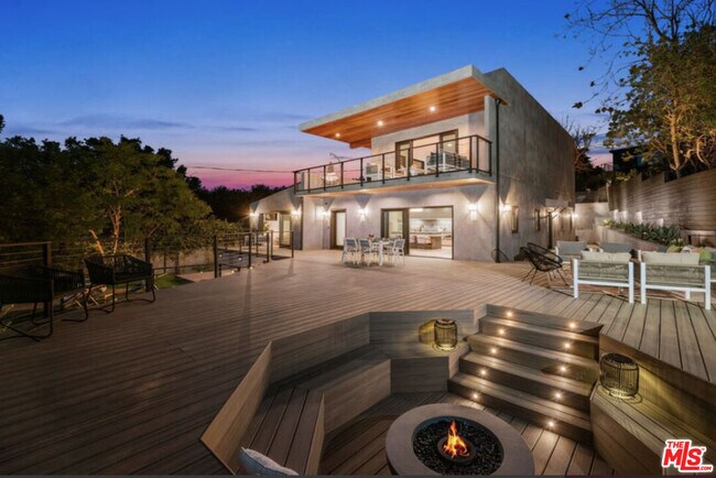 Foto del edificio - 3936 Farley Ct