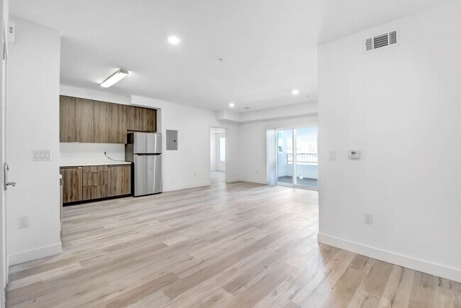 Interior Photo - TALA Local at 3057-3067 W. Pico Blvd