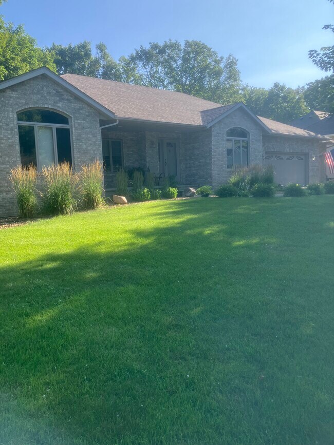 Frente de la casa 2 - 180 Nature Valley Pl NW