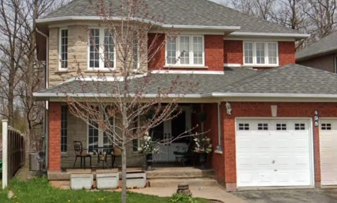 Primary Photo - 495 Fernforest Dr