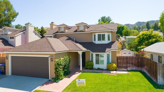 Building Photo - 32029 Green Hill Dr