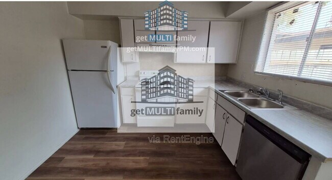 Foto del edificio - 8407 E Coronado Rd