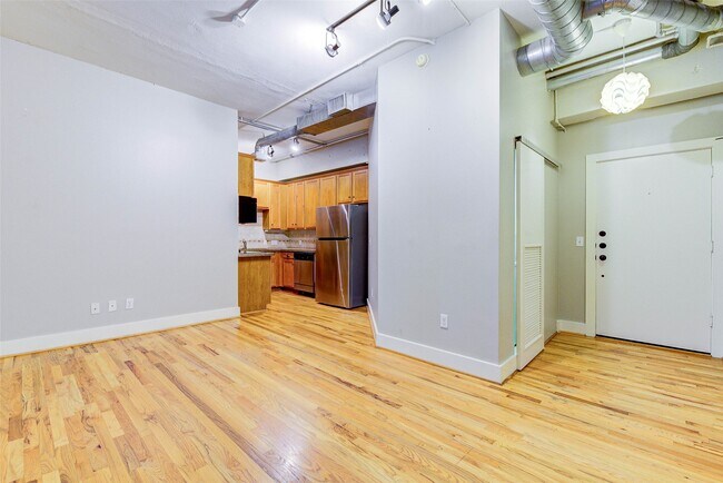 Foto del edificio - 2700 Albany St