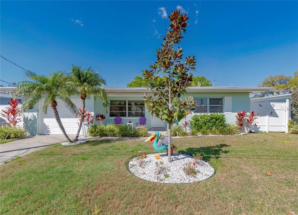 Foto principal - 562 Baywood Dr N