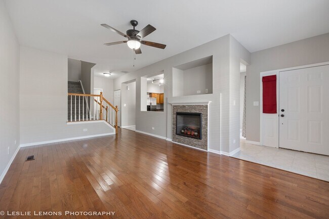 Foto del edificio - 194 Heather Glen Dr